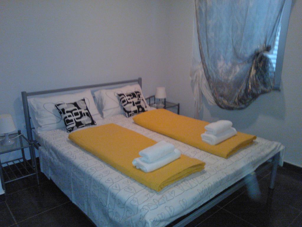Apartments Jerine Tribalj Oda fotoğraf